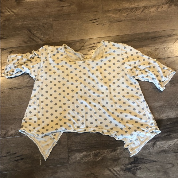 Polk-a-dot shirt